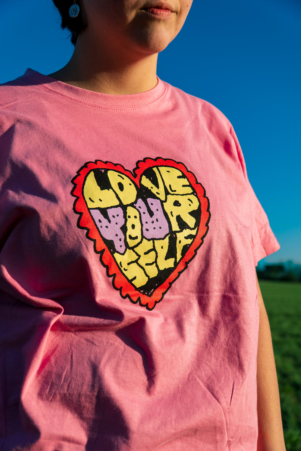 YU "LOVE YOURSELF" UNISEX T-SHIRT - ROSA