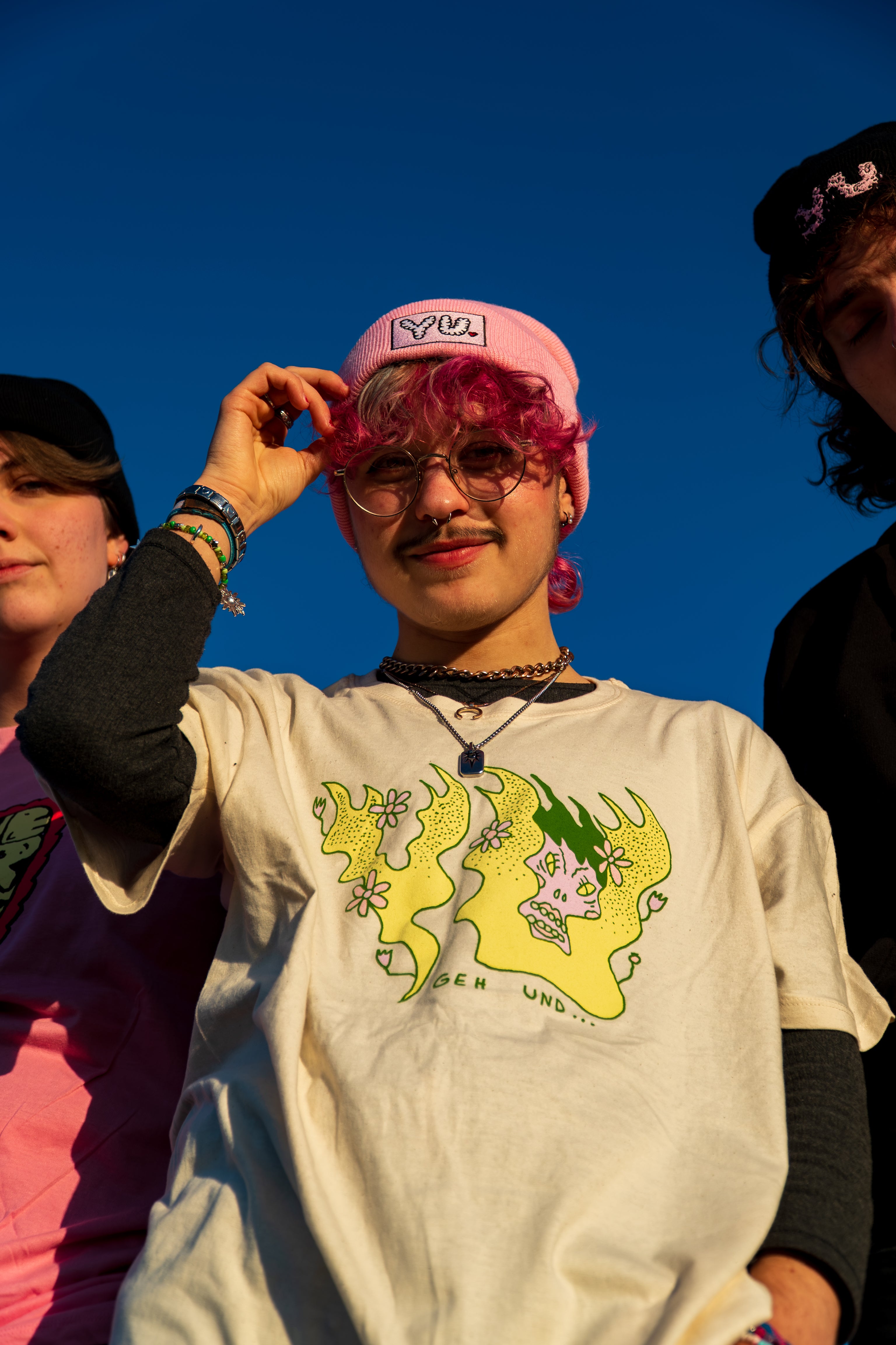 YU "LOGO" BEANIE - ROSA