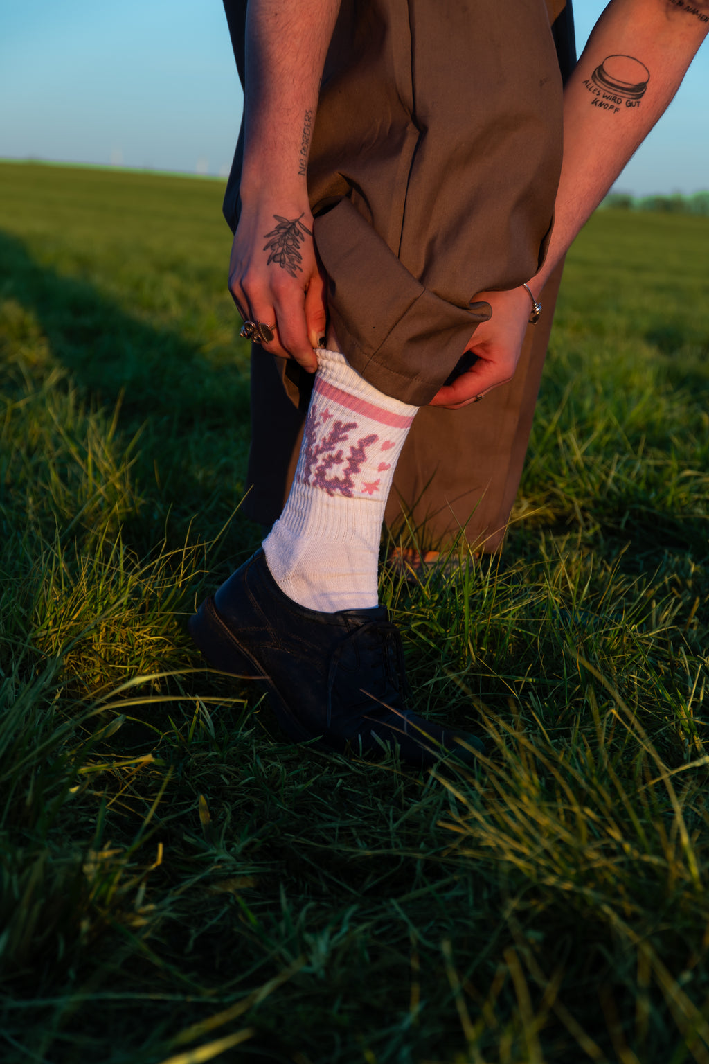 YU "LOVE YOURSELF" SOCKEN - WEISS